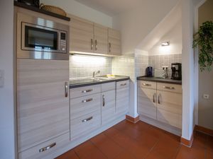 24026635-Ferienwohnung-4-Dranske-300x225-5