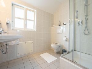 24026650-Ferienwohnung-4-Dranske-300x225-4