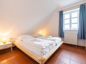 24026655-Ferienwohnung-4-Dranske-300x225-3