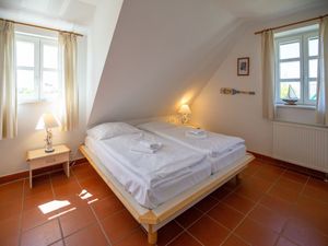 24026644-Ferienwohnung-6-Dranske-300x225-5