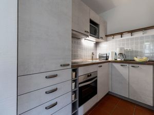 24026654-Ferienwohnung-3-Dranske-300x225-2