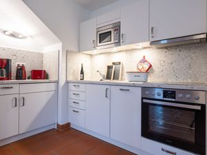 24026670-Ferienwohnung-4-Dranske-300x225-2