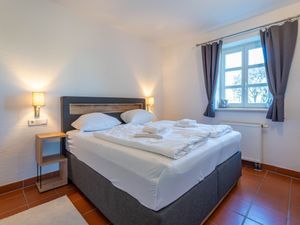 24026664-Ferienwohnung-4-Dranske-300x225-4