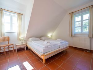 24026642-Ferienwohnung-6-Dranske-300x225-2