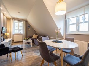 24026663-Ferienwohnung-4-Dranske-300x225-1