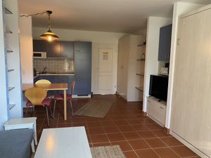 24026660-Ferienwohnung-2-Dranske-300x225-2