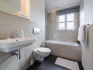 24026671-Ferienwohnung-4-Dranske-300x225-5