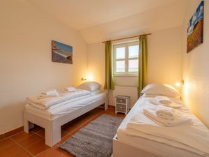 24026689-Ferienwohnung-6-Dranske-300x225-4