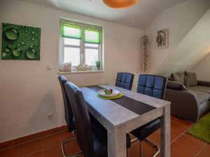 24026687-Ferienwohnung-4-Dranske-300x225-2