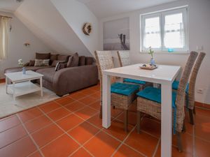 24026710-Ferienwohnung-4-Dranske-300x225-1