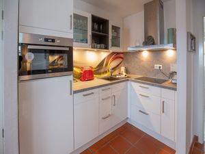 24026710-Ferienwohnung-4-Dranske-300x225-2