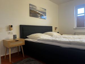 24026697-Ferienwohnung-4-Dranske-300x225-4