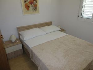 22435361-Ferienwohnung-4-Drasnice-300x225-3