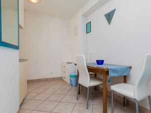 19128066-Ferienwohnung-2-Drasnice-300x225-1