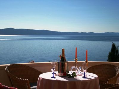 Balkon. Meerblick vom Balkon