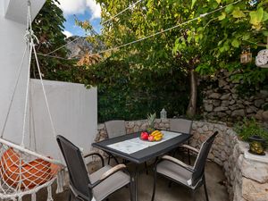 23968316-Ferienwohnung-4-Drašnice-300x225-4