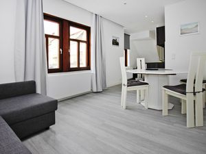 23290327-Ferienwohnung-4-Drei Annen Hohne-300x225-1