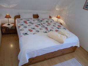 18024557-Ferienwohnung-4-Dresden-300x225-2