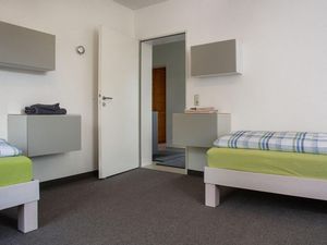 23151501-Ferienwohnung-4-Dresden-300x225-3