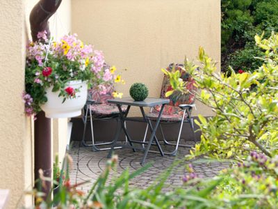 Terrasse für die Gäste vor der Ferienwohnung