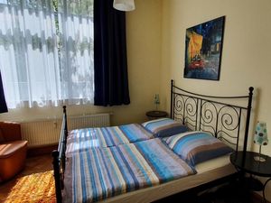 23525300-Ferienwohnung-6-Dresden-300x225-5