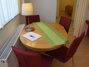 22423291-Ferienwohnung-4-Dresden-300x225-5