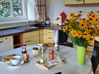 Küche und Essbereich