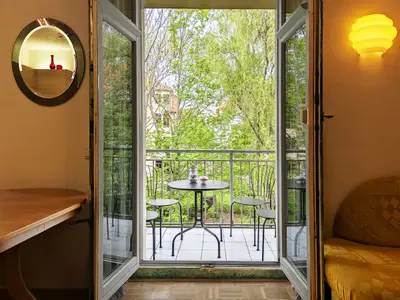 6 BALKON