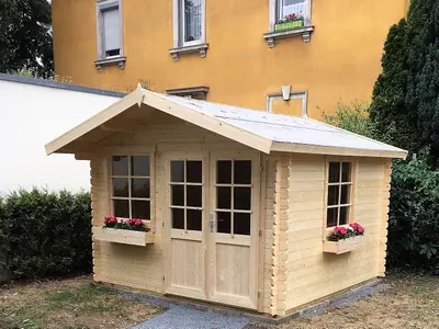 Gartenhaus zum Abstellen der Fahrräder