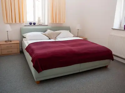 Schlafzimmer 2