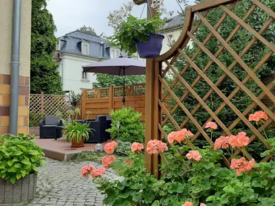 Weg zum Eingangsbereich
