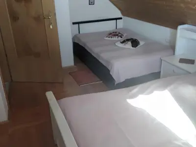 Schlafzimmer mit 3 Schlafmöglichkeiten
