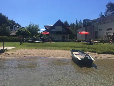Ihr Traumhaus wenige Meter vom Wasser entfernt.