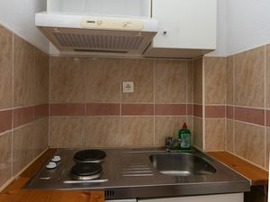 18322123-Ferienwohnung-2-Drvenik-300x225-2