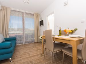 23932481-Ferienwohnung-4-Drvenik Veliki-300x225-4