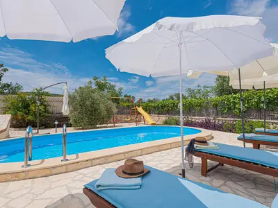 pool