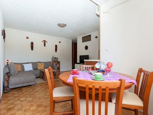 23922541-Ferienwohnung-3-Dubrovnik-300x225-3