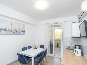 23763817-Ferienwohnung-6-Dubrovnik-300x225-3