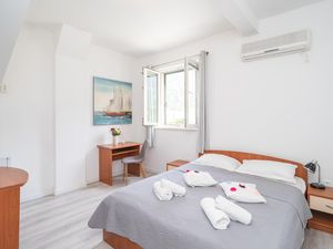 23763817-Ferienwohnung-6-Dubrovnik-300x225-5