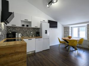 23833648-Ferienwohnung-4-Dubrovnik-300x225-5