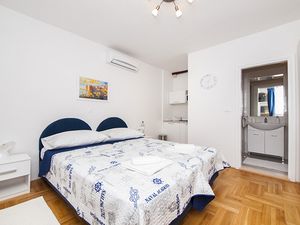 23922540-Ferienwohnung-2-Dubrovnik-300x225-4