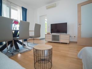 24057324-Ferienwohnung-5-Dubrovnik-300x225-3