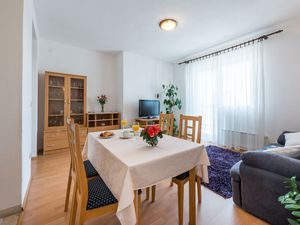 24057326-Ferienwohnung-5-Dubrovnik-300x225-4