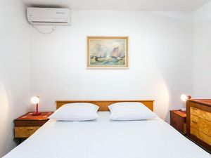 24057331-Ferienwohnung-2-Dubrovnik-300x225-5