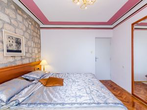 24057407-Ferienwohnung-2-Dubrovnik-300x225-5