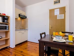 24057410-Ferienwohnung-3-Dubrovnik-300x225-4