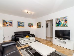 24057440-Ferienwohnung-5-Dubrovnik-300x225-4