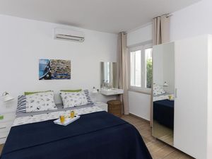 24057479-Ferienwohnung-2-Dubrovnik-300x225-3