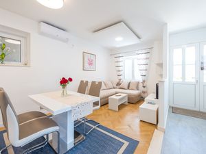 24057497-Ferienwohnung-4-Dubrovnik-300x225-4