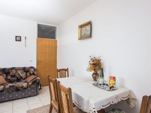 24057500-Ferienwohnung-3-Dubrovnik-300x225-5